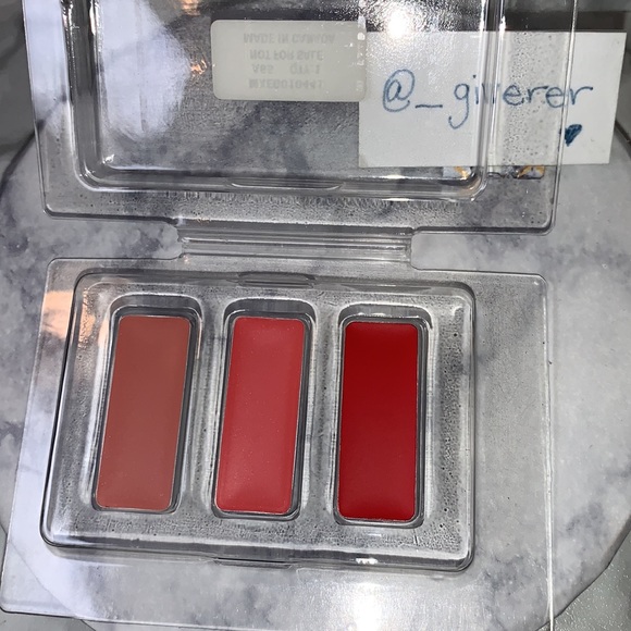 MAC NEW ENCHANTED EVE CORAL LIPSTICK KIT MAC - Picture 1 of 13